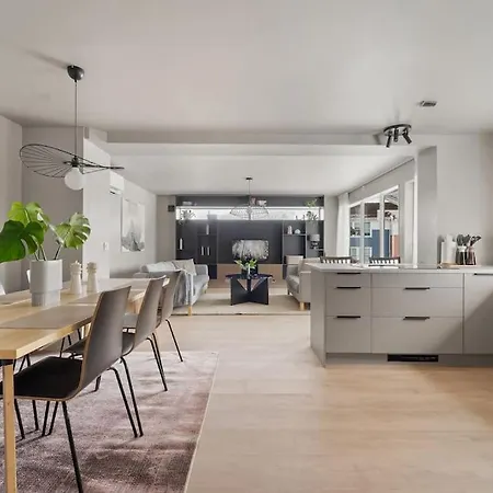 Apartment Stor Og Moderne Tromsø